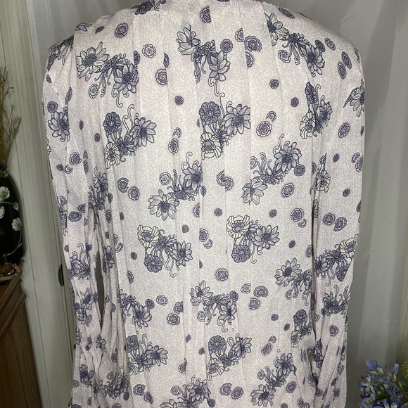 Lucky Brand, Floral Blouse - Picture 7 of 10